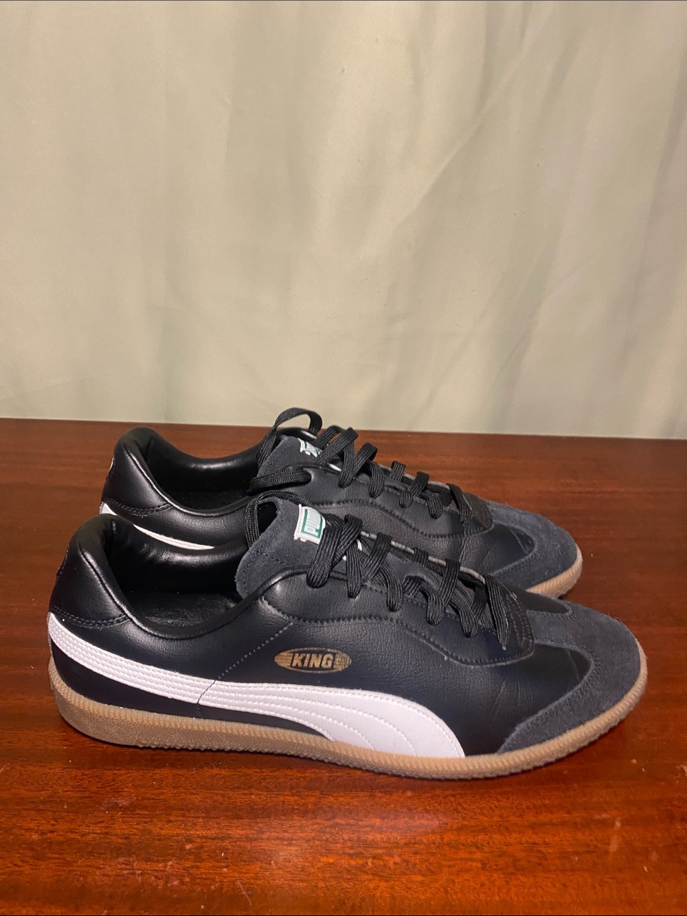 Puma King 21 IT Indoor Soccer Shoes 106696-01 Black White Gum Mens 12